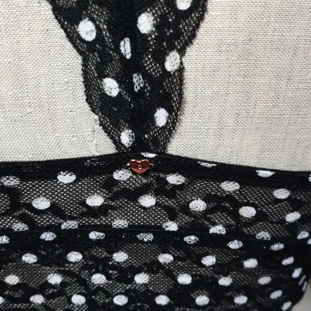 Pink Victoria's Secret bralette - Picture 3 of 4